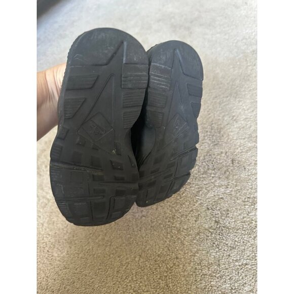 NIKE Air Huarache Run Youth Sneakers 704949-016 Triple Black Lace Up 11c - Picture 4 of 5
